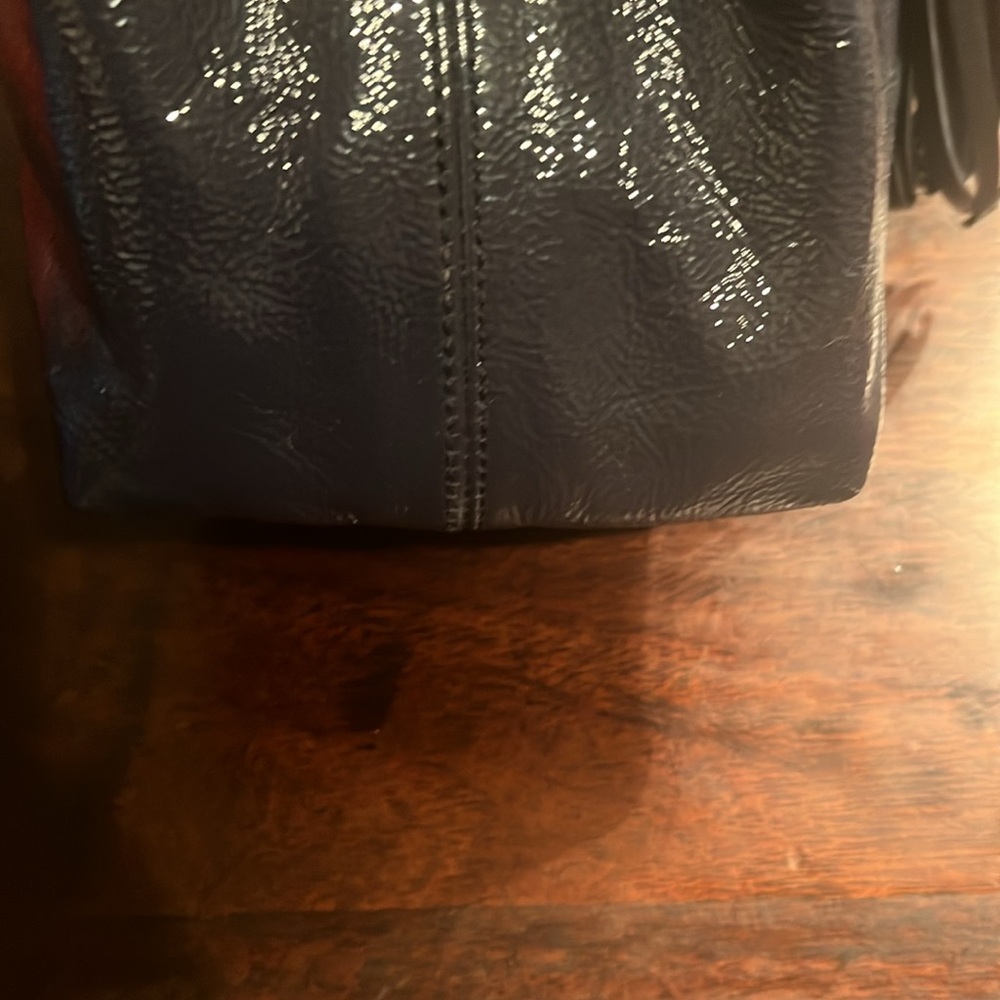 GUCCI Patent Leather SoHo Chain Bag Navy - Picture 7 of 17